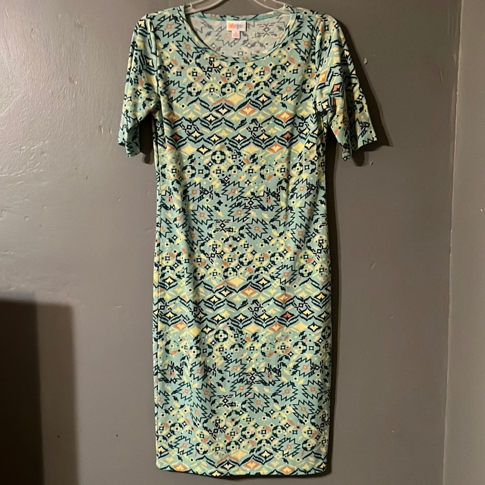 NWOT Lularoe Julia dress in cute multi print. Size S.